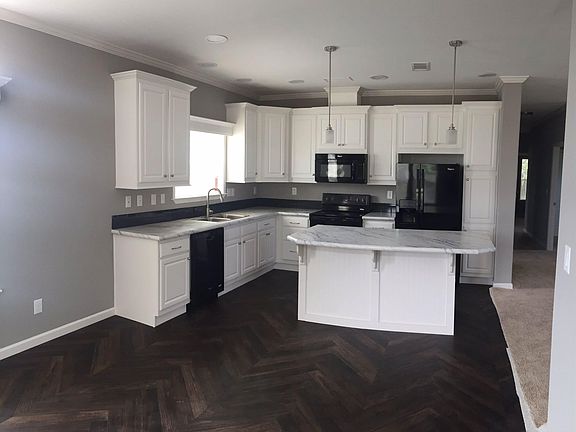 2nd image of 885 Lacosta Ln