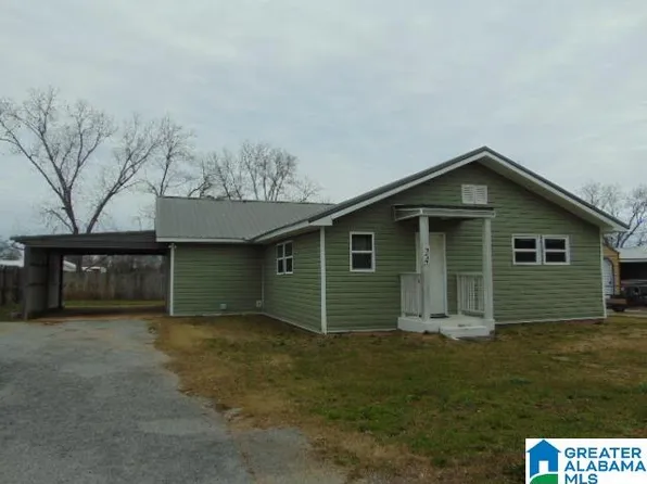 24 3rd Ave S, Clanton, AL 35045