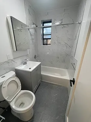 Rented by Metropolis International Realty Inc. | media 9