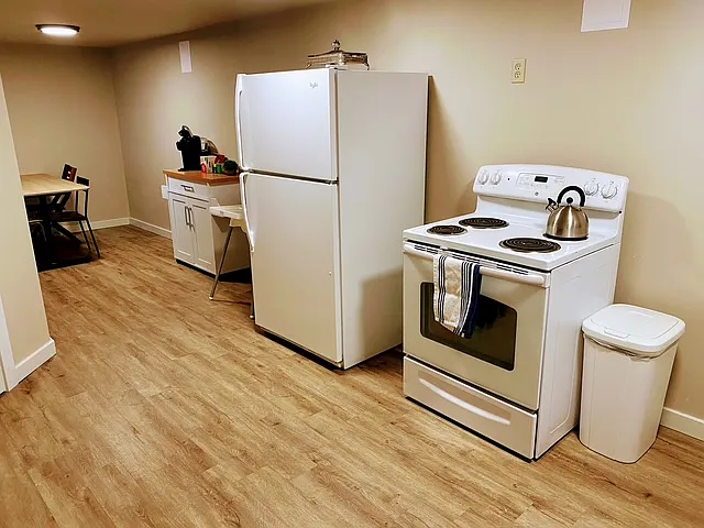 2 bed, 1900 sqft, $1,900 — Photo 2