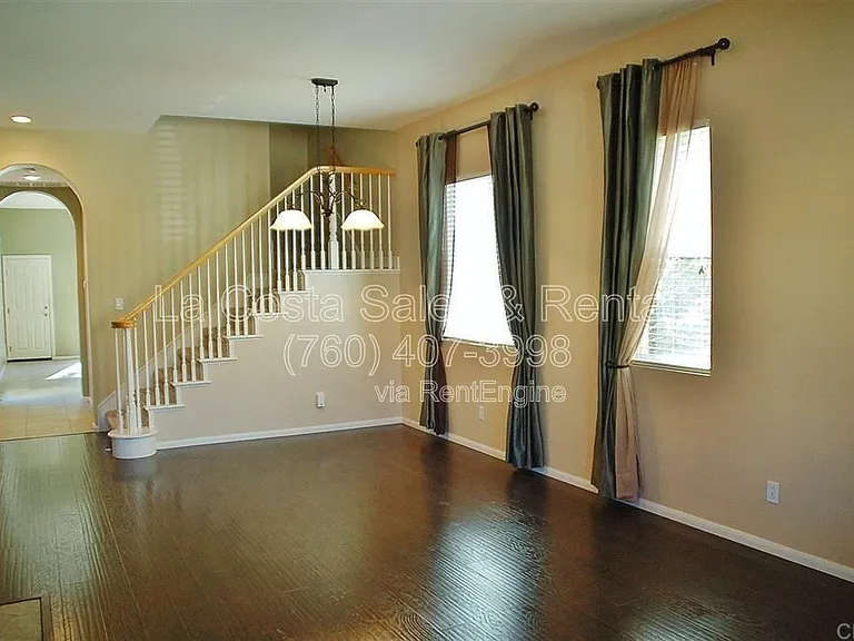 1139 Calistoga Way — Photo 12