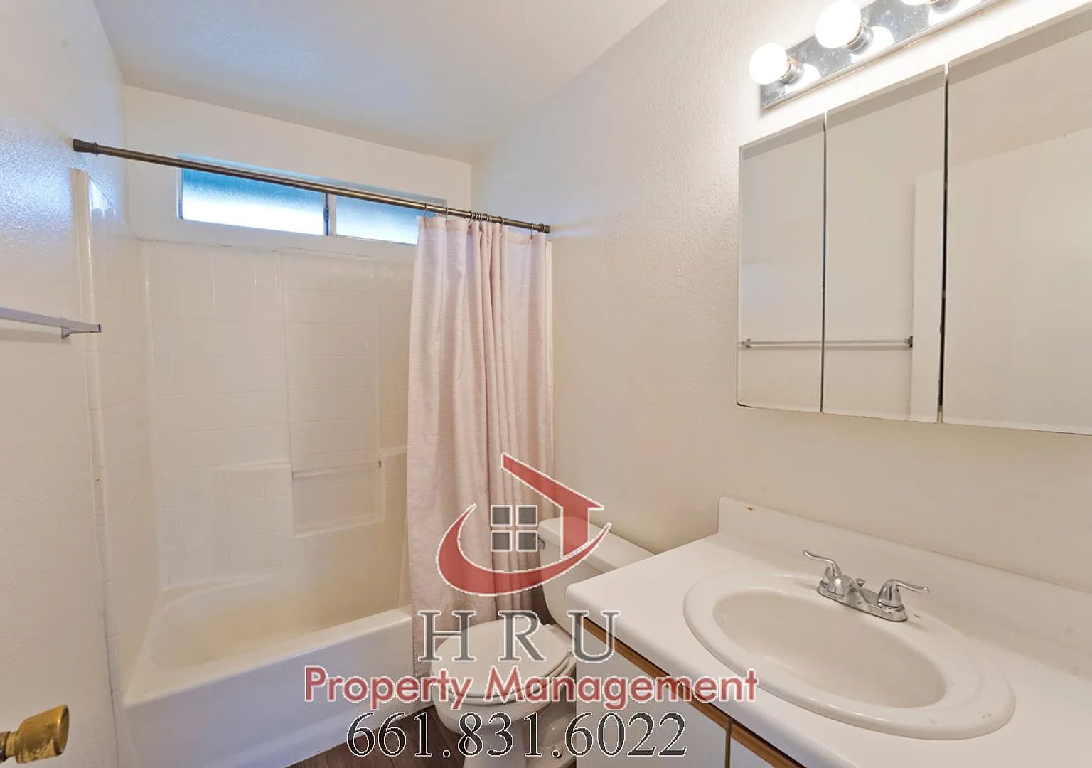 SW- condo 2bed-1.bath — Photo 2