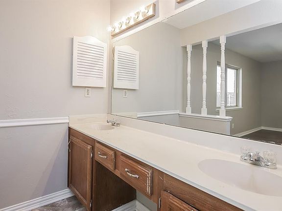 5th image of 7017 Forestview Dr