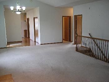 3rd image of 304 Blue Heron Ln