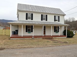 222 Trump Ln, Shawsville, VA 24162