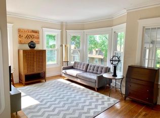 2719 E Hartford Ave, Milwaukee, WI 53211