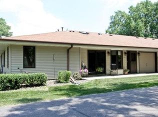 7676 Borman Way E, Inver Grove Heights, MN 55076