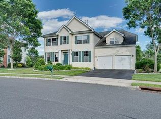 31 Dogwood Dr, Plainsboro, NJ 08536