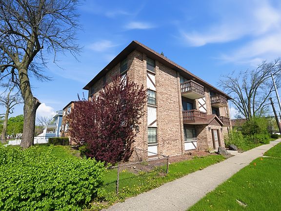 3rd image of 9602 Schiller Blvd APT 3N