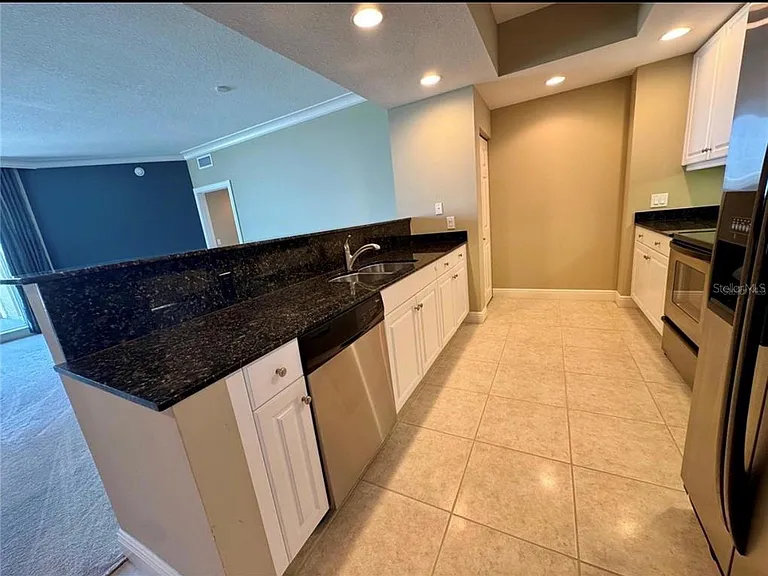 800 N Tamiami Trl #506 — Photo 3