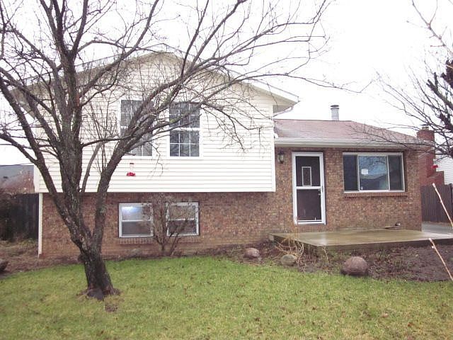 1st image of 5561 Bluegrass Way