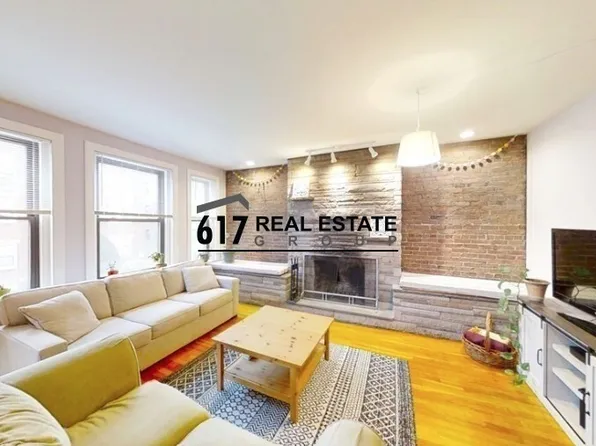 39-2 Saint Paul St, Brookline, MA 02446