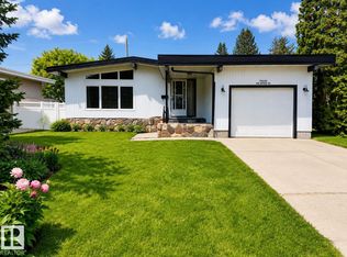 10648 Rowland Rd NW, Edmonton, AB T6A 3V8