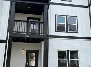 705 Mulberry Cir, Woodstock, GA