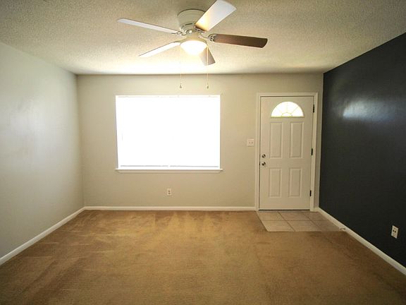 3rd image of 4548 Kelly Ln