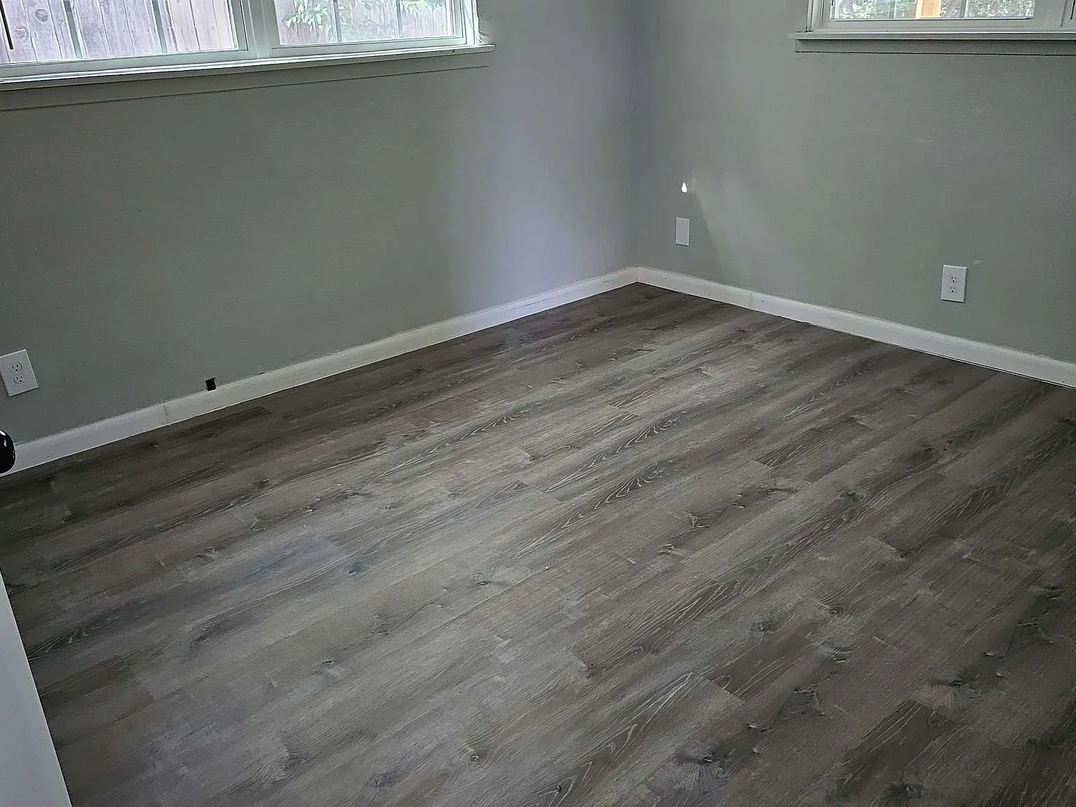2 bed, 1000 sqft, $575 — Photo 4