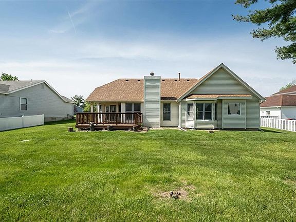 3rd image of 3916 Triple Crown Dr