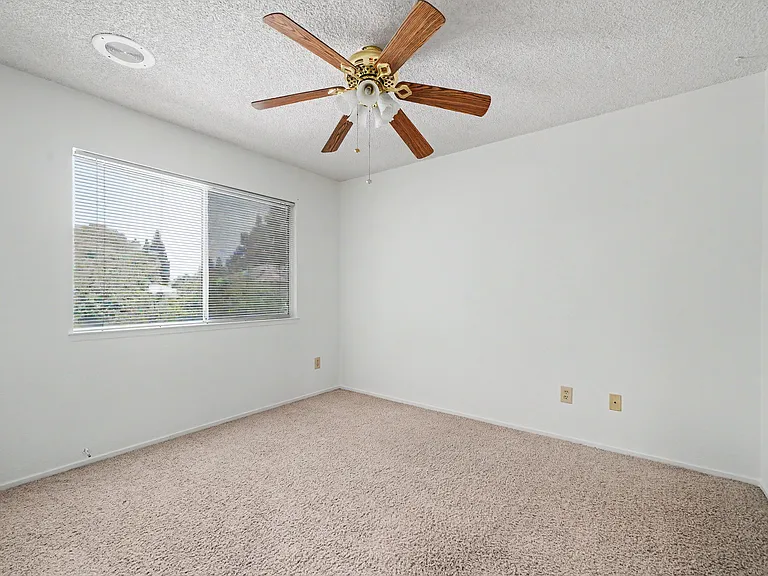 2620 Mountain Oak Rd — Photo 4
