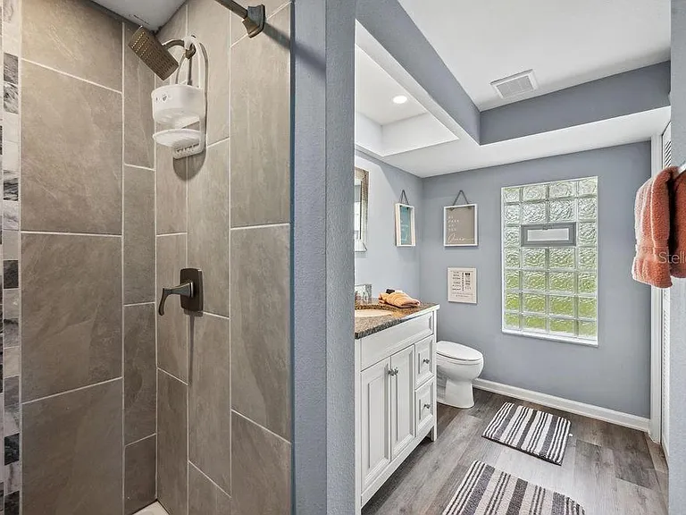 408 Peach St — Photo 18