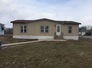 124 Foxglove Ln, Davis Junction, IL 61020