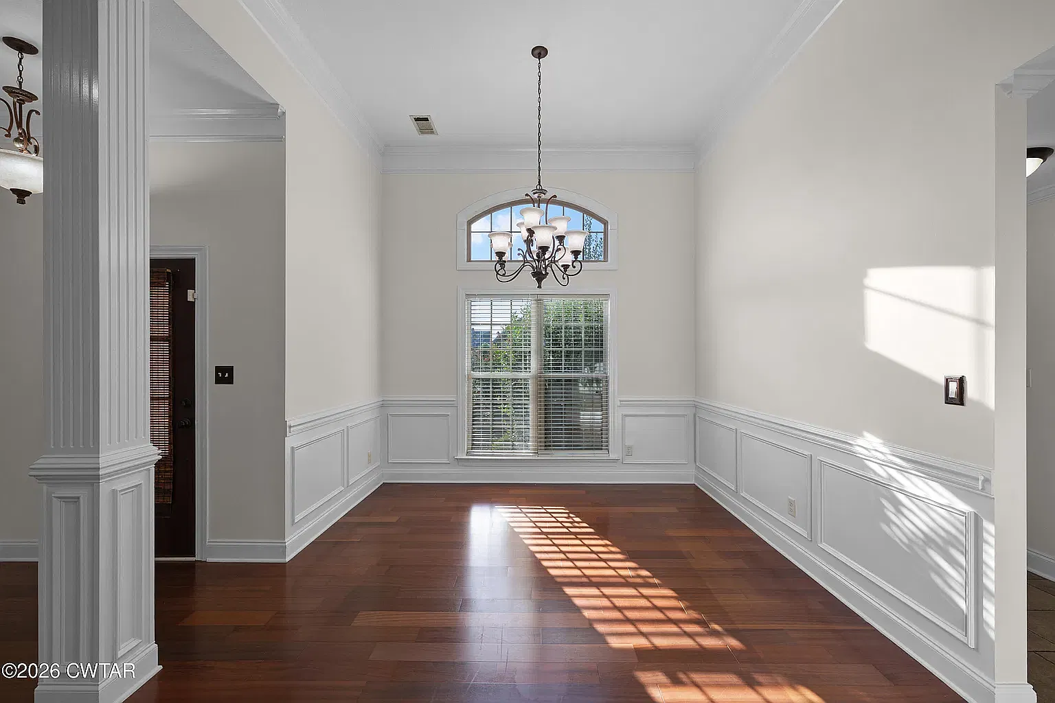 3 bed, 1832 sqft, $2,100 — Photo 3