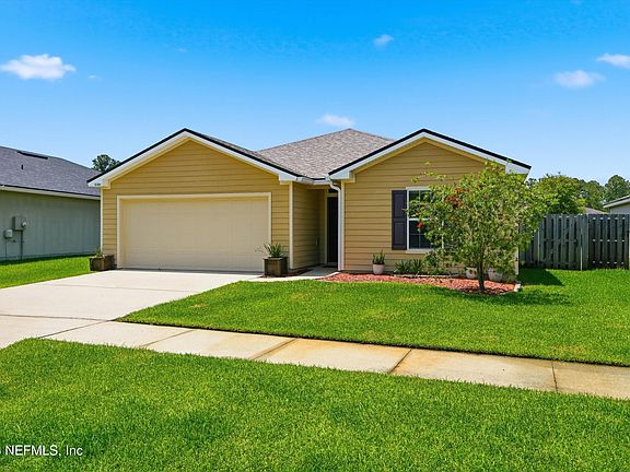 2nd image of 65084 LAGOON FOREST Drive