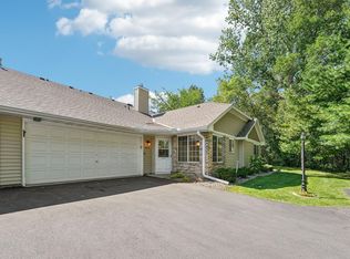 8371 Copperfield Way, Inver Grove Heights, MN 55076