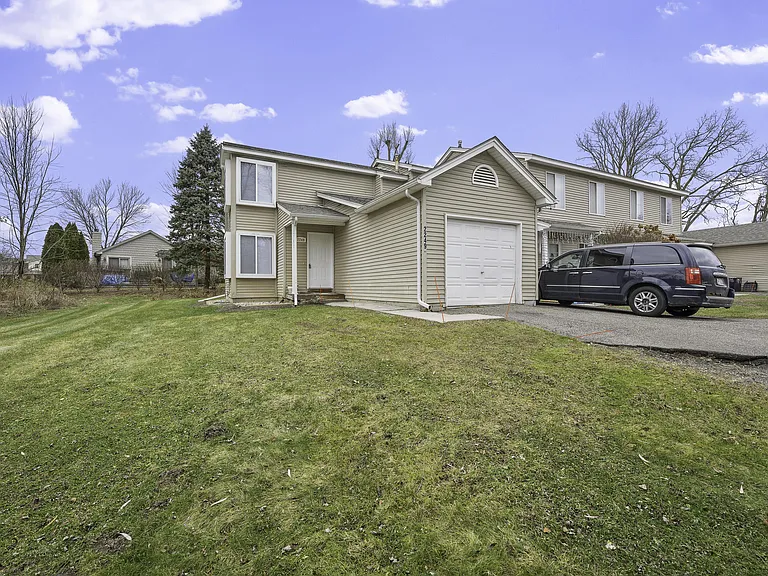 2245 S Commerce Rd — Photo 2