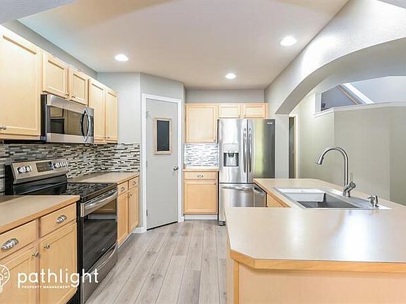 2nd image of 7235 176th St E