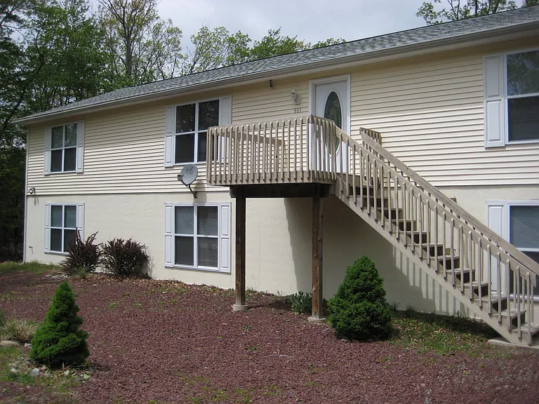 Rowel Ct — Photo 8