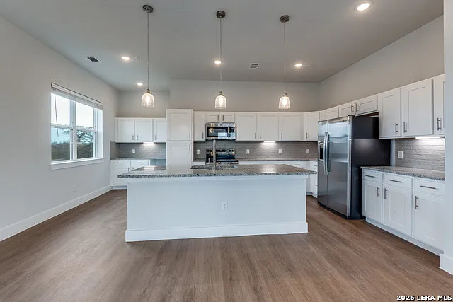 4 bed, 3.0 bath, 2087 sqft, $2,835 — Photo 4