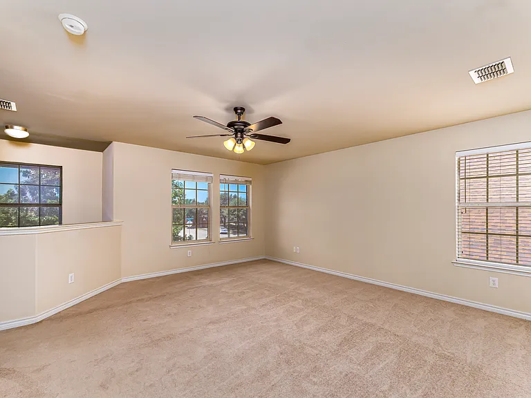 5946 Harbor Glen Dr — Photo 20