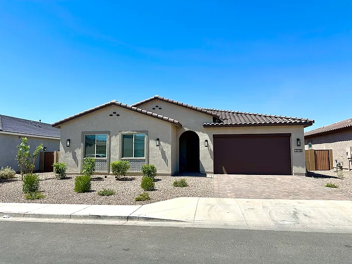 3718 E Gold Mountain Ave — Photo 1