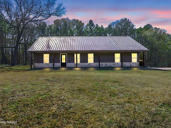 2nd image of 694 Harvill Rd