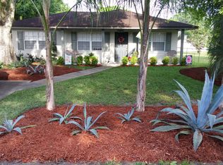 120 Herbert St, Auburndale, FL 33823