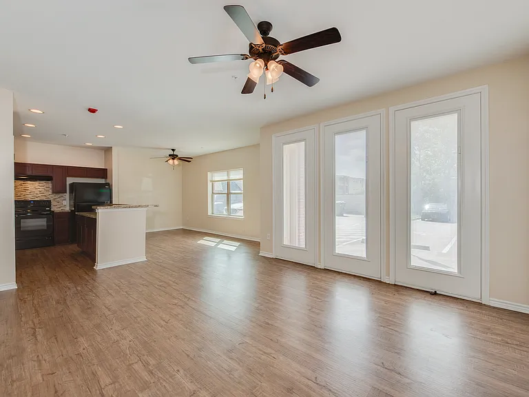 Falcon Point — Photo 117