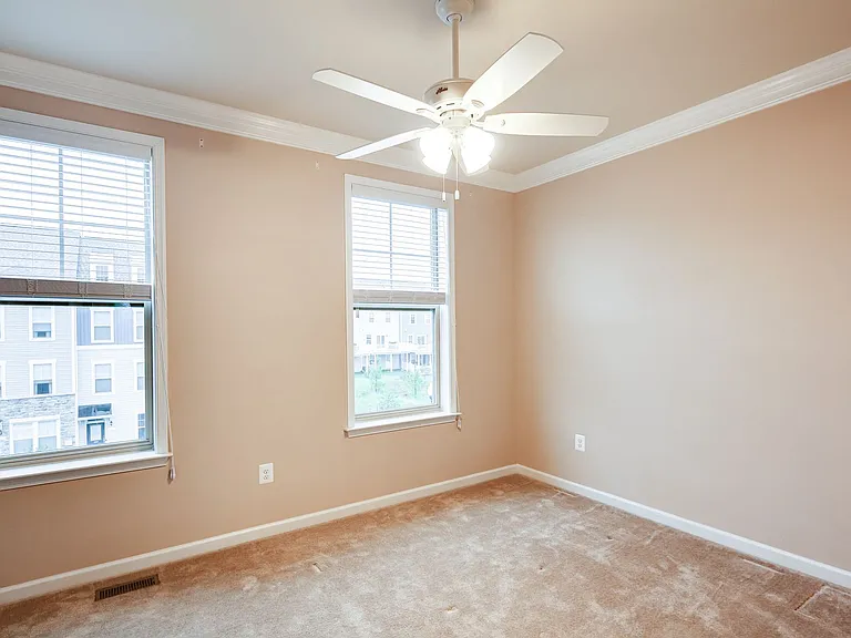 833 Jarrett Ln — Photo 19