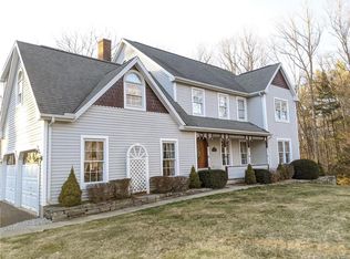 28 Mayfield Ter, East Lyme, CT 06333