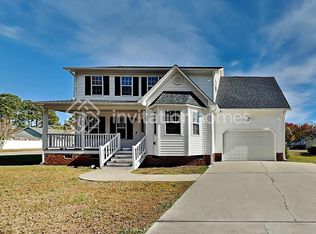 11 Atlantic Ave, Benson, NC 27504