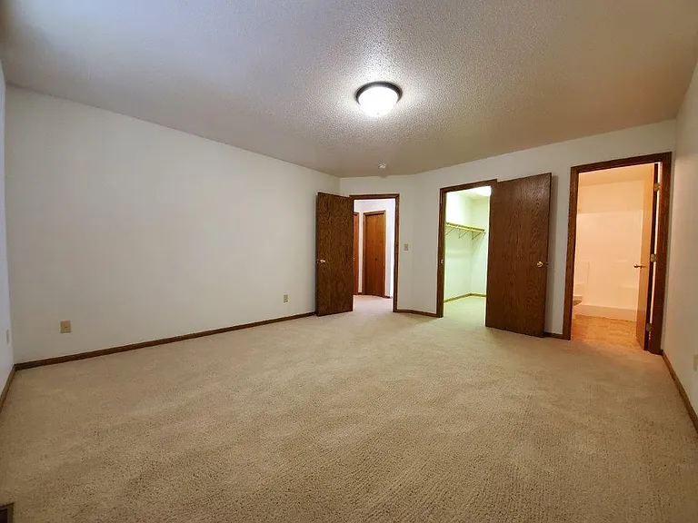 Mistwood Townhomes — Photo 54