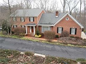 1st image of 20 E Coventry Woods