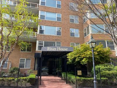 145 Pinckney St APT 216, Boston, MA, 02114