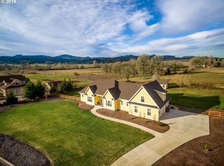 2275 SW West Wind Dr, McMinnville, OR 97128