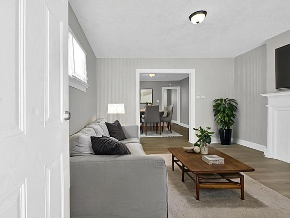 2nd image of 1095-1097 E 21st Ave