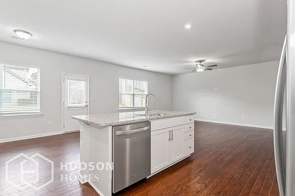 328 Paulownia Cir — Photo 16
