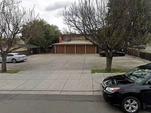 Street view, parking included