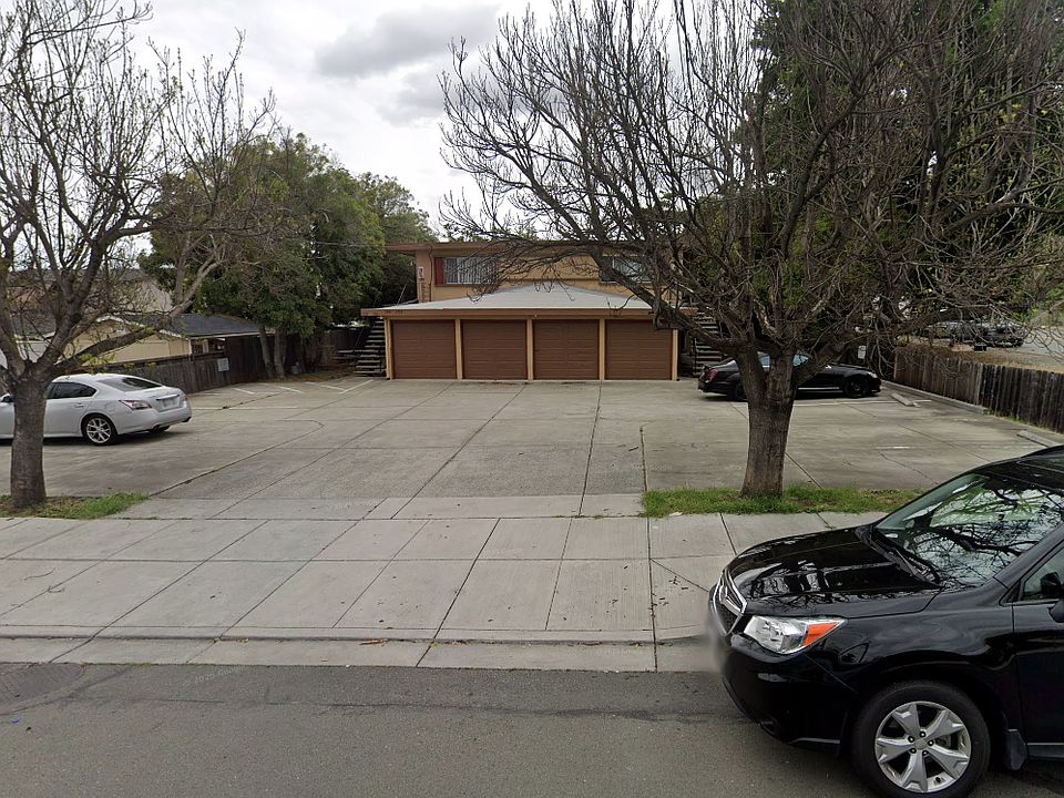 Street view, parking included
