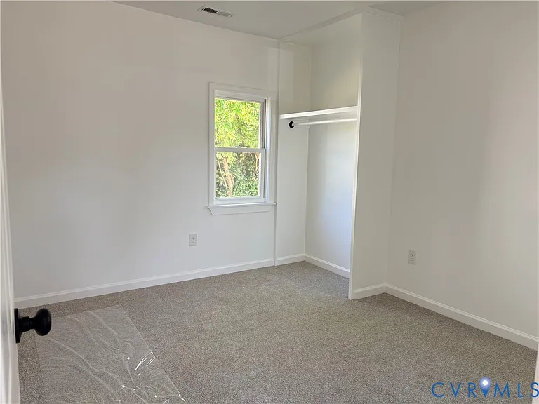1401 Hanover St — Photo 8