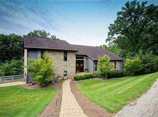 4 Stony Point Rd, Charleston, WV 25314