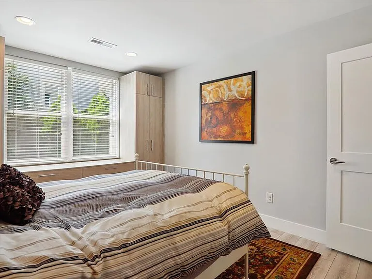 5024 9th St NW #203 — Photo 26